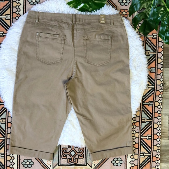 Women’s DKR & Co signature capris - Picture 5 of 8